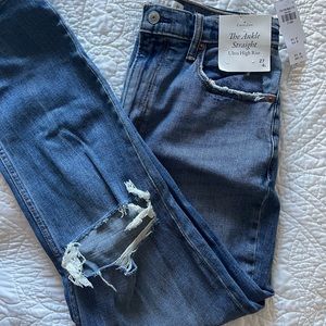 *NEW & UNWORN* Abercrombie Ankle Straight Ultra High Rise Curve Love Jean (blue)